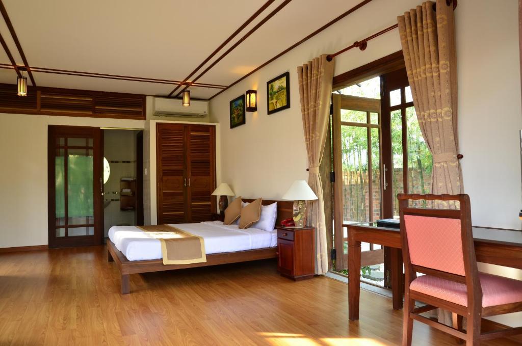 Riverside Bamboo Resort Hoi An Room photo
